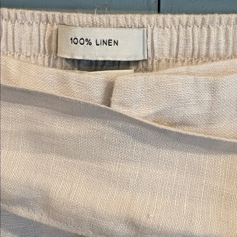 Halston 100% Linen Shorts Waist Tie Size Small High Rise